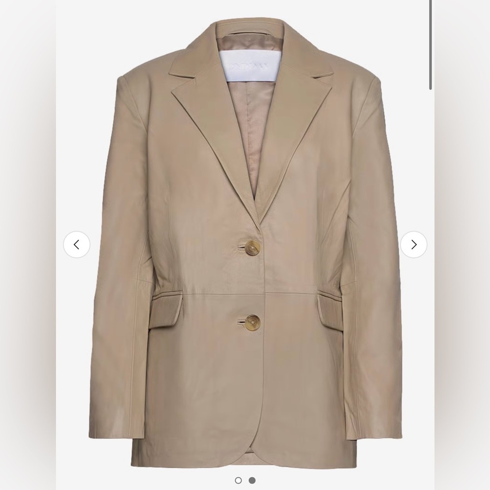 Scandinavian designer Elegant Beige Women's genuine leather Blazer size EU 38